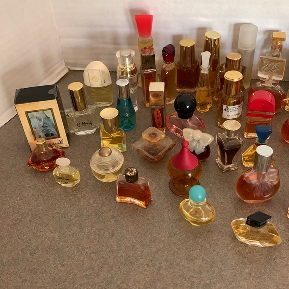 Assorted Mini Perfume Collection - Picture 2 of 4